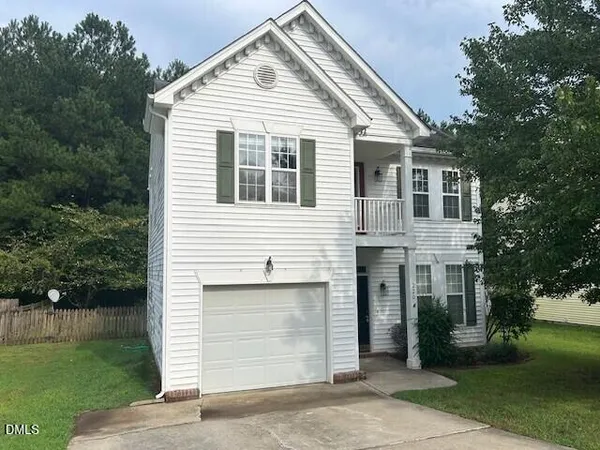 $1,750 | 220 Stansbury Lane, Clayton, NC 27527