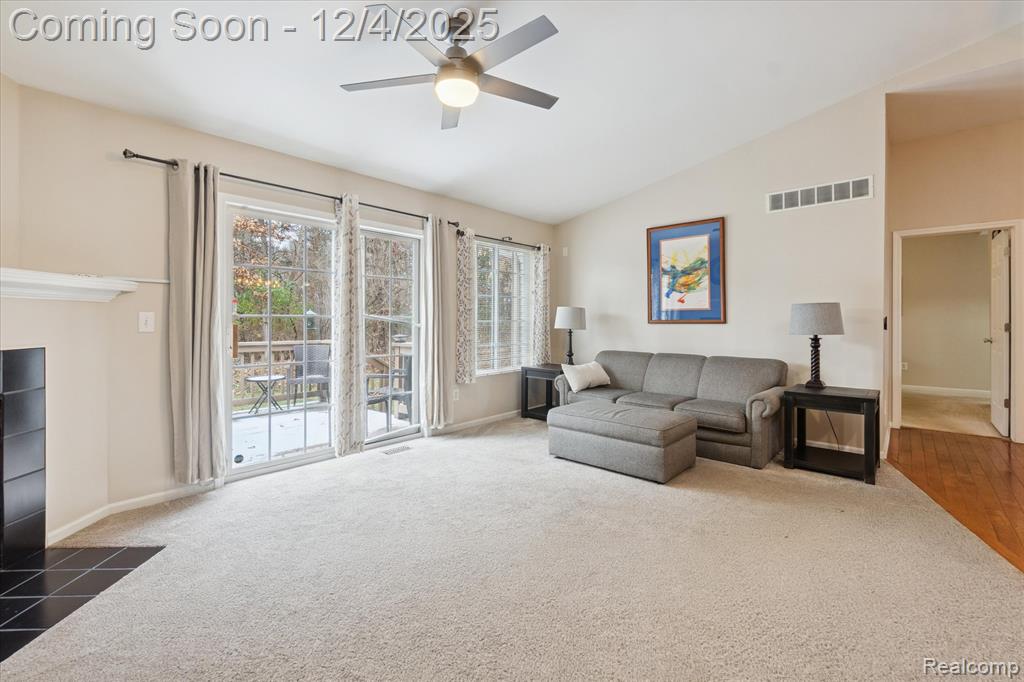 290 Wood Point Howell, MI 48843 - Photo 13 of 33