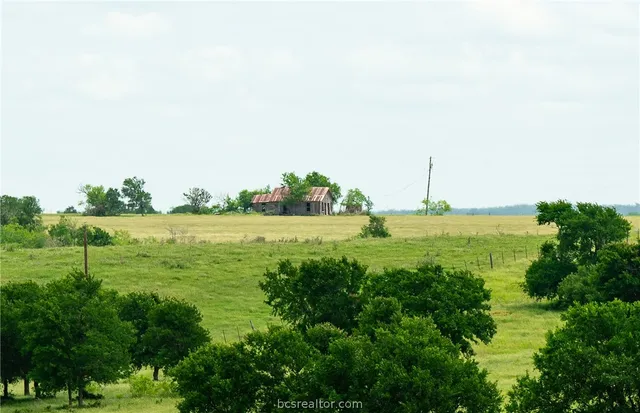 a view of a outdoor space
