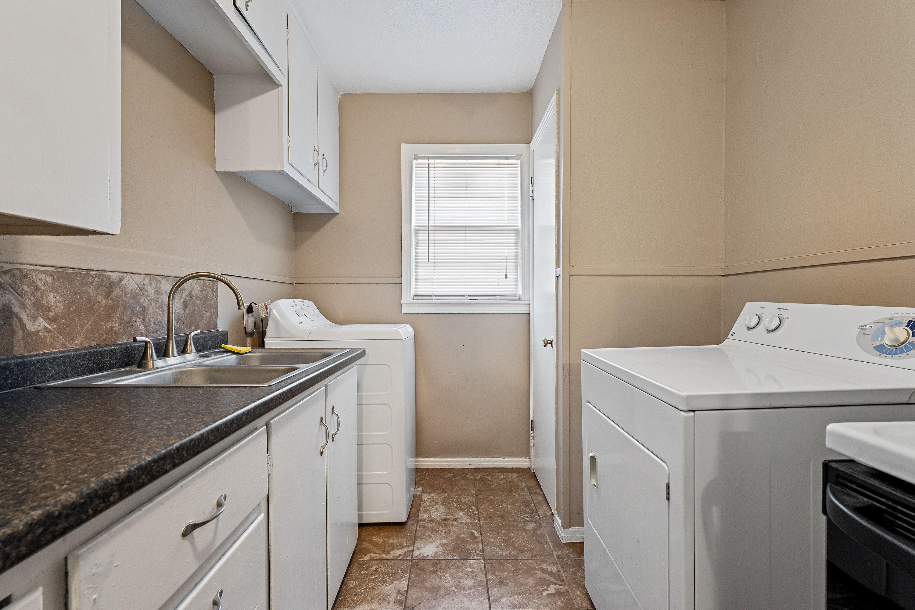 1924 26th Street Lubbock, TX 79411 - Photo 16 of 17 DSC04888