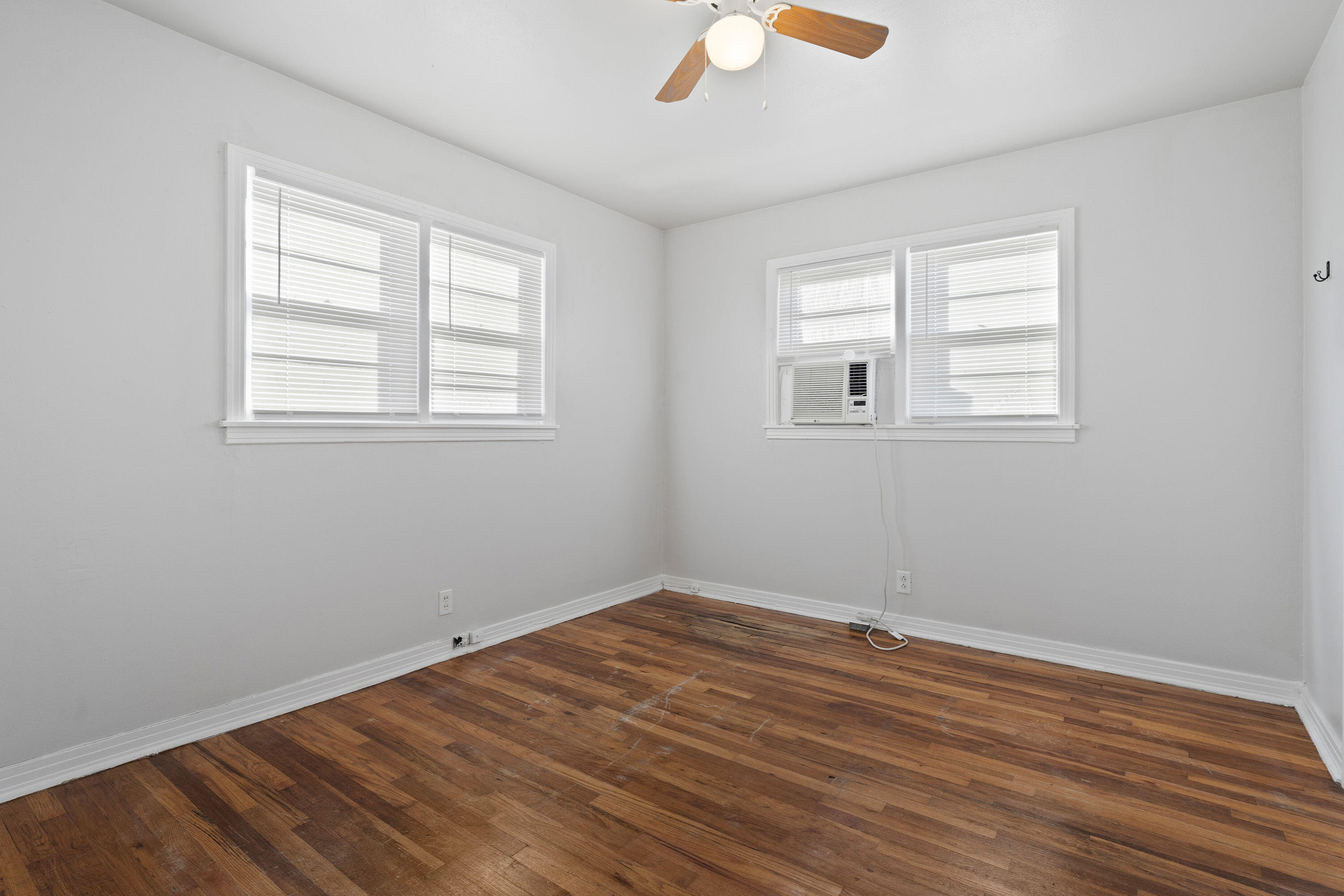 1924 26th Street Lubbock, TX 79411 - Photo 5 of 17 DSC02321