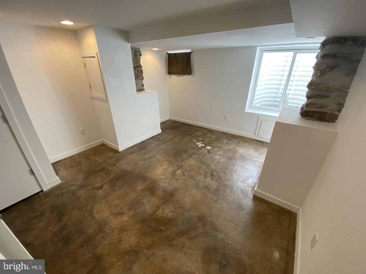 2719 Reed Street Philadelphia, PA 19146 - Photo 12 of 40