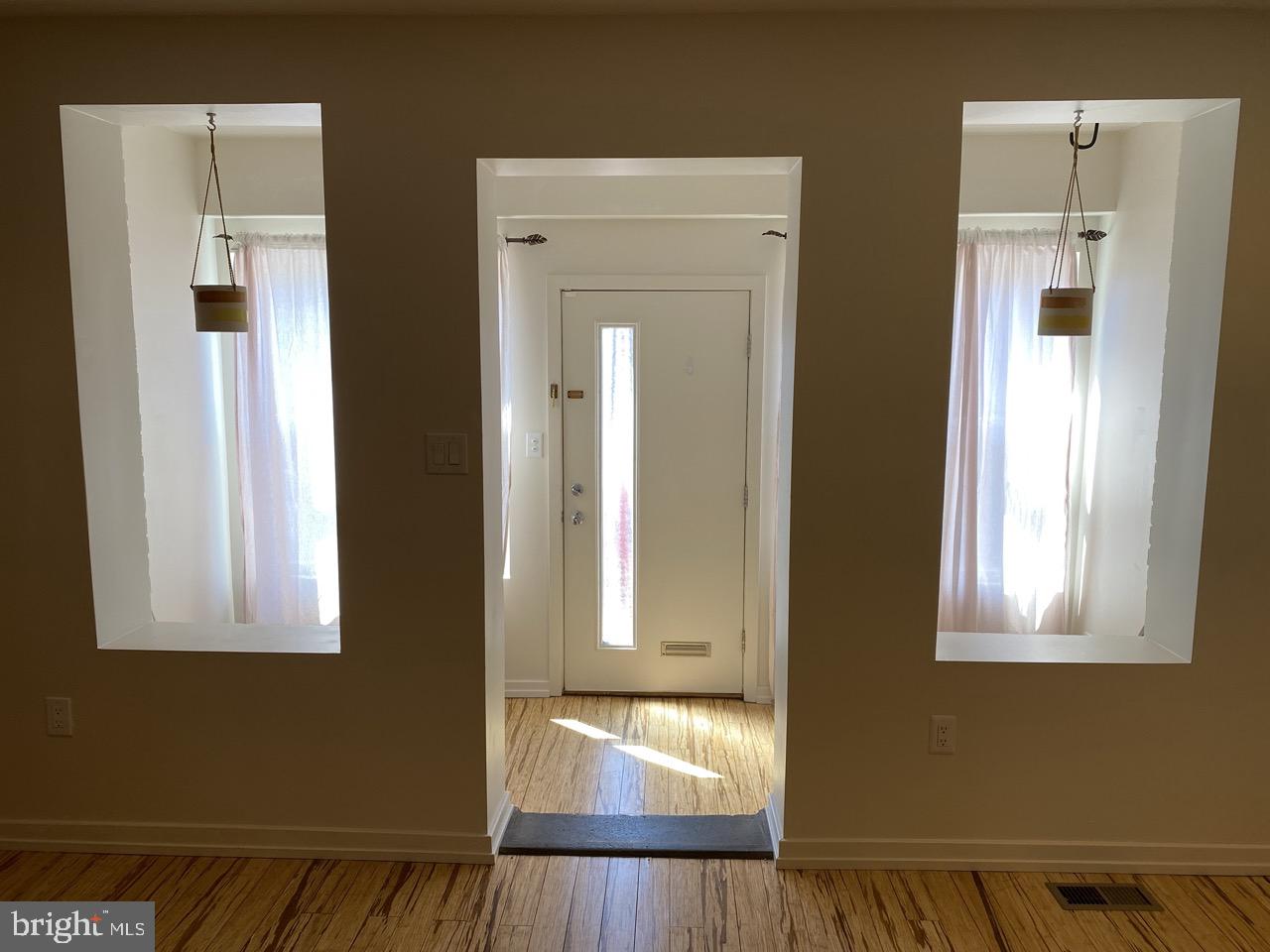 2719 Reed Street Philadelphia, PA 19146 - Photo 3 of 40
