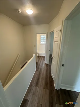 $950 | 1204 East Warren Avenue, Unit 2B, Victoria, TX 77901