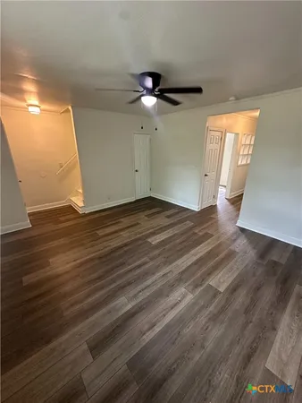 $950 | 1204 East Warren Avenue, Unit 2B, Victoria, TX 77901