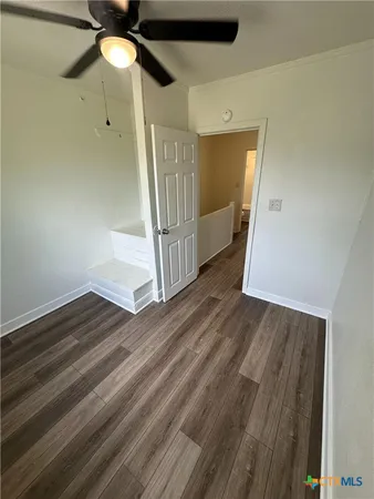 $950 | 1204 East Warren Avenue, Unit 2B, Victoria, TX 77901