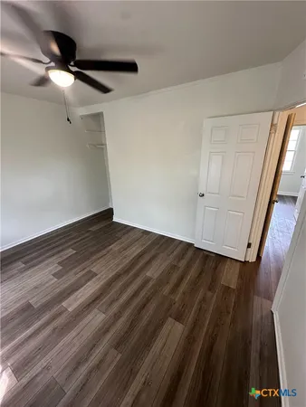 $950 | 1204 East Warren Avenue, Unit 2B, Victoria, TX 77901