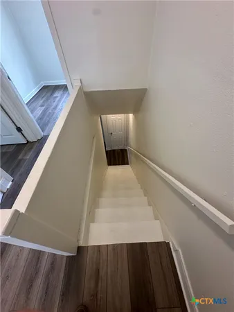 $950 | 1204 East Warren Avenue, Unit 2B, Victoria, TX 77901