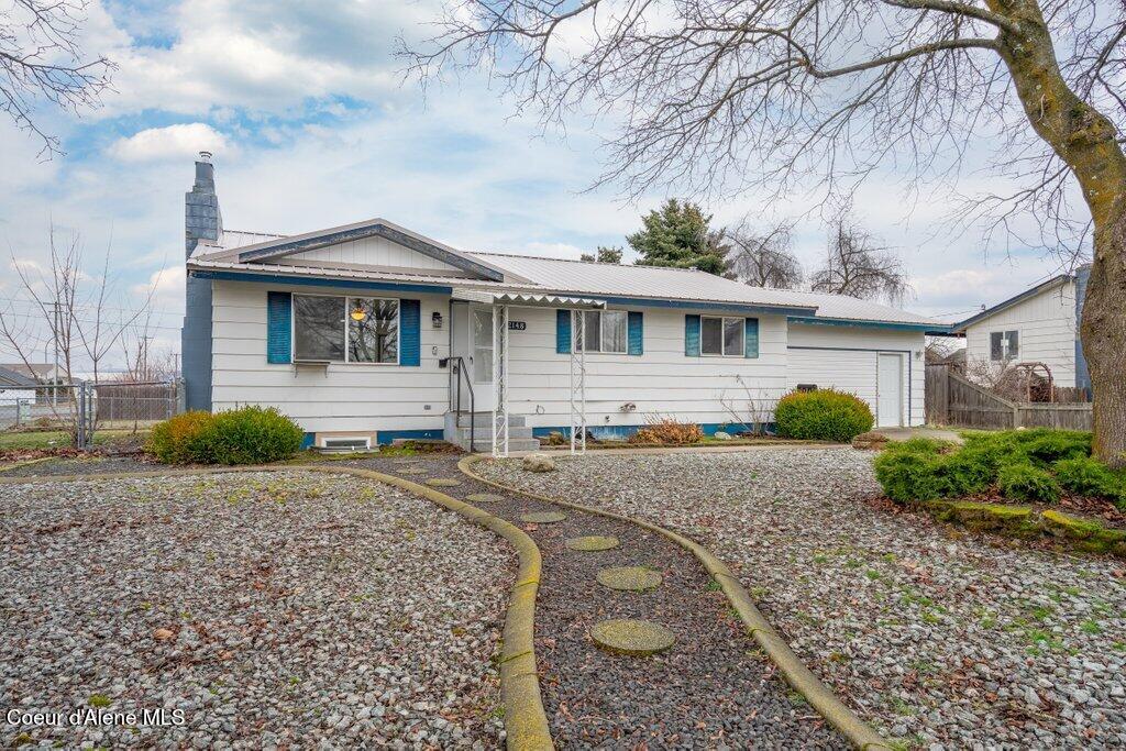 2148 East Prairieview Drive Post Falls, ID 83854 - Photo 2 of 32 001-2148EastPrairieviewDrive-PostFalls-I