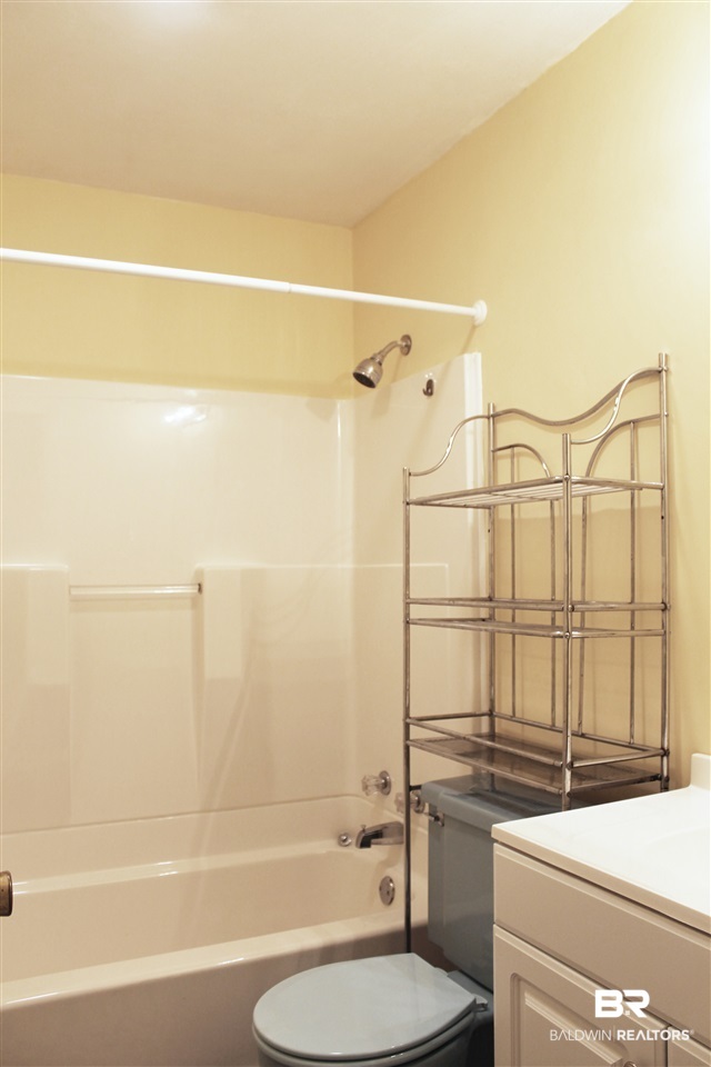 120 Glen Oaks Road Mobile, AL 36608 - Photo 10 of 16