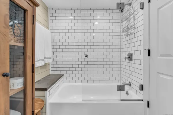 $4,200 | 140 Dunk Rock Road, Guilford, CT 06437