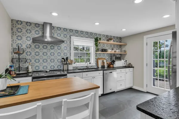 $4,200 | 140 Dunk Rock Road, Guilford, CT 06437