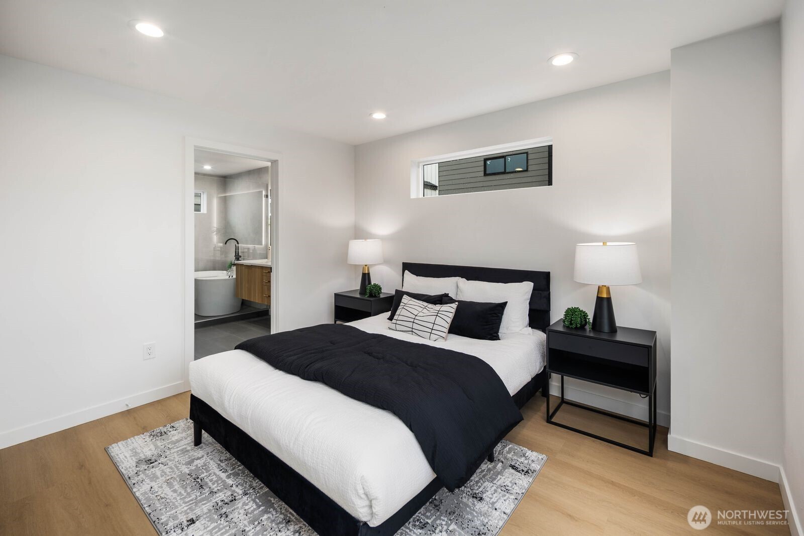 937 North 87th Street, Unit A Seattle, WA 98103 - Photo 15 of 34