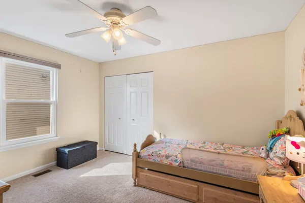 $4,200 | 31696 Borre Drive, Lakemoor, IL 60051