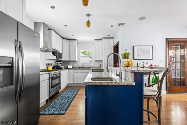 $899,999 | 30 Lorraine Street, Glen Ridge, NJ 07028
