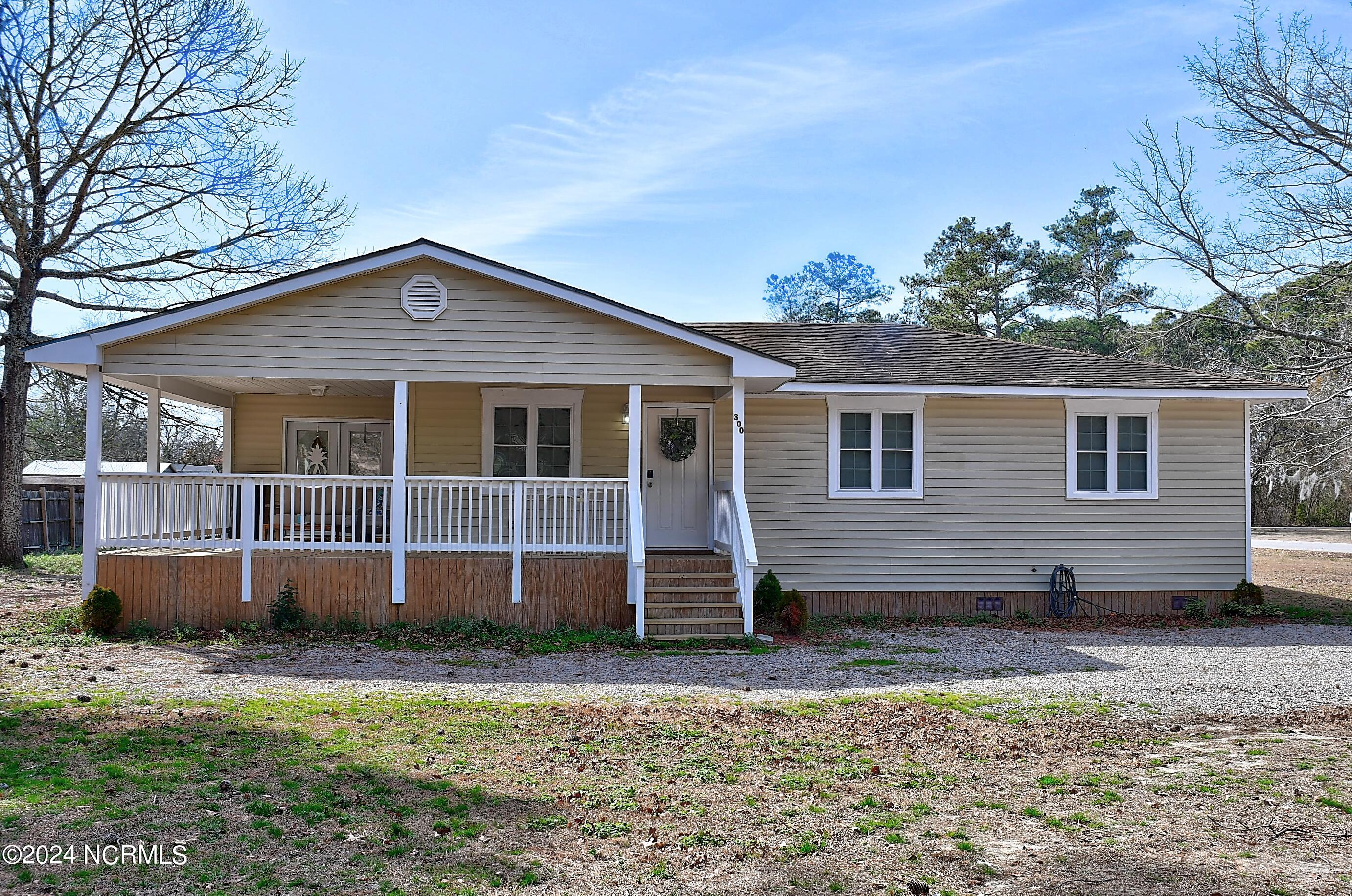 300 Bandon Road Edenton, NC 27932 - Photo 1 of 32 Front Exterior