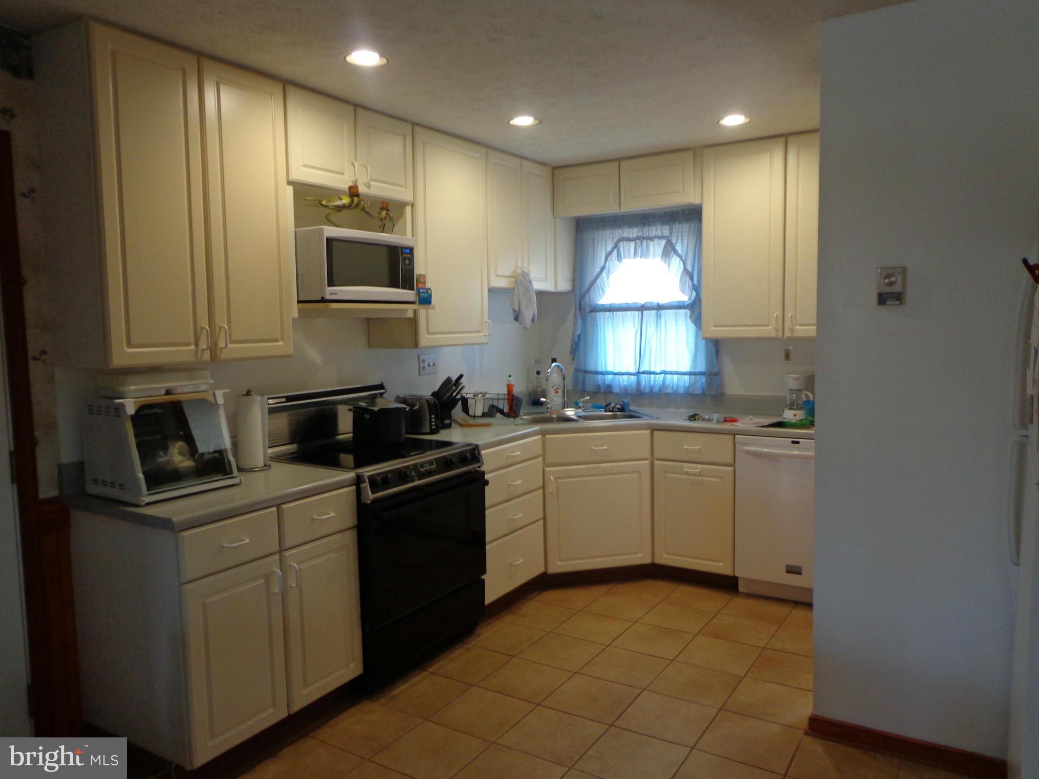 707 Joppa Farm Road Joppa, MD 21085 - Photo 9 of 21 Kitchen