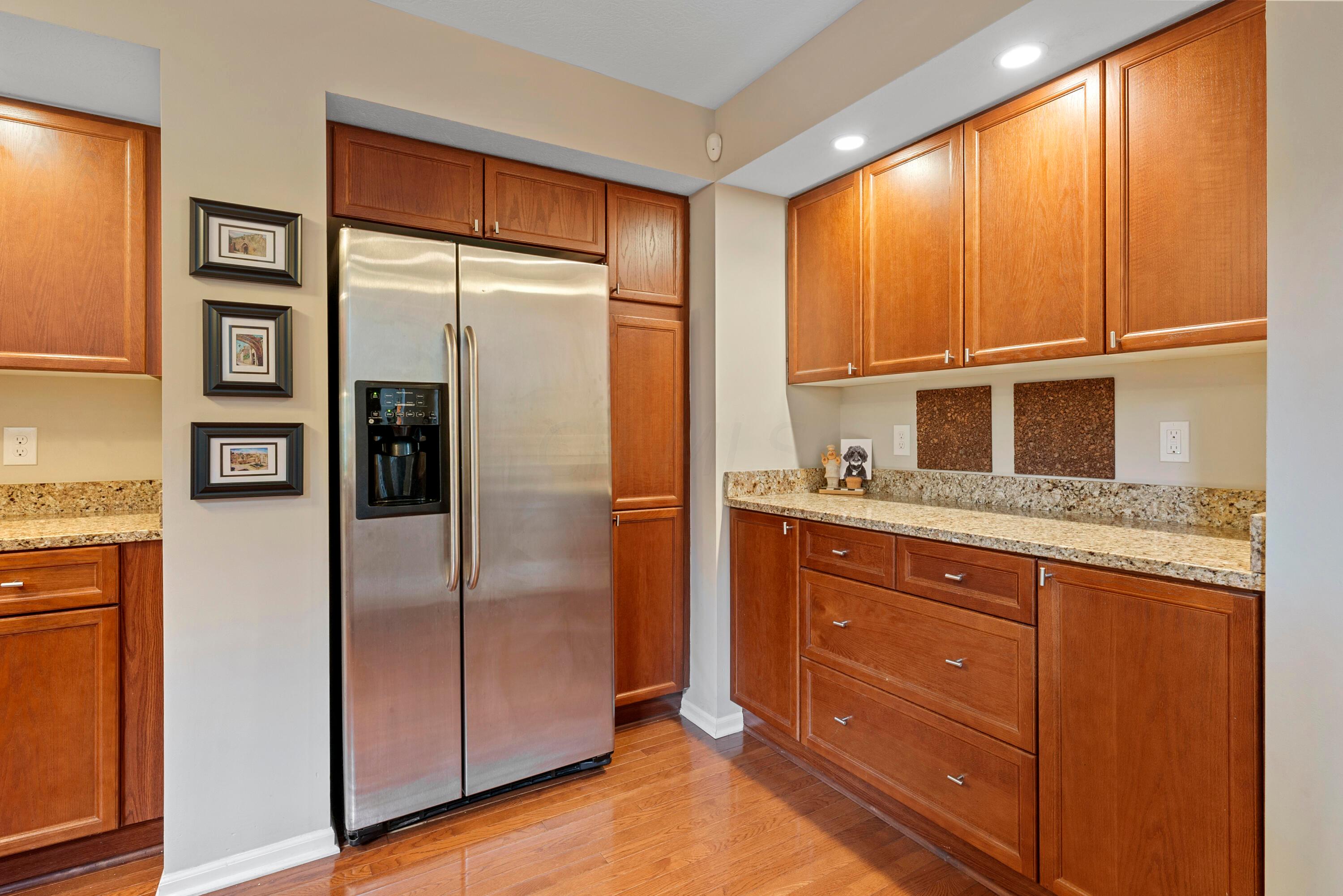 1213 Shagbark Road, Unit 21 Columbus, OH 43230 - Photo 14 of 44 DSC07679