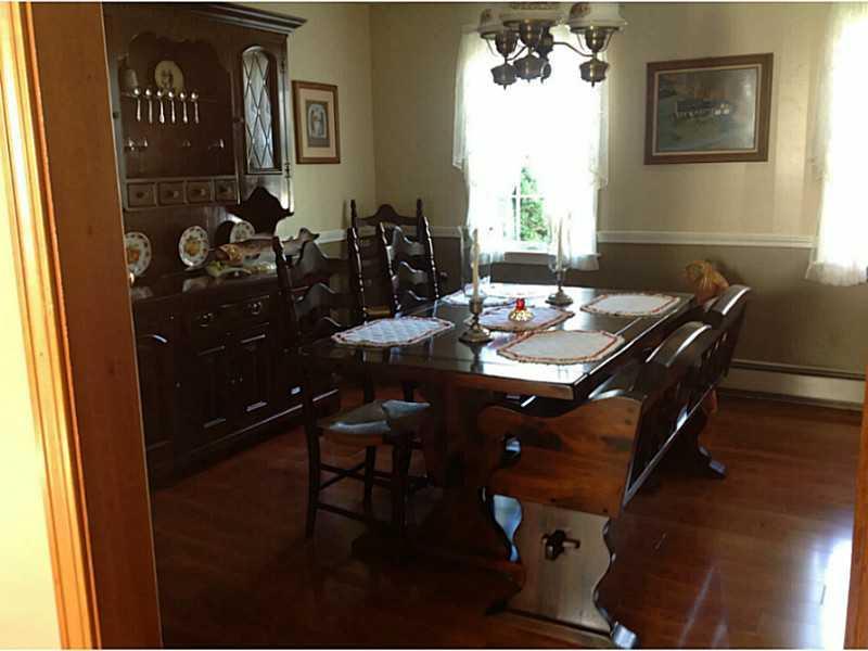 10 Meadowview Road Windham, ME 04062 - Photo 14 of 33 Dining Room. Dinning Room
