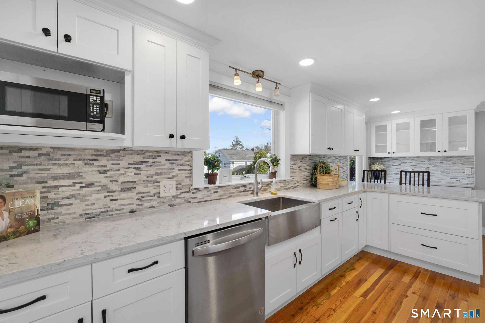 6 Paxton Road West Hartford, CT 06107 - Photo 12 of 39