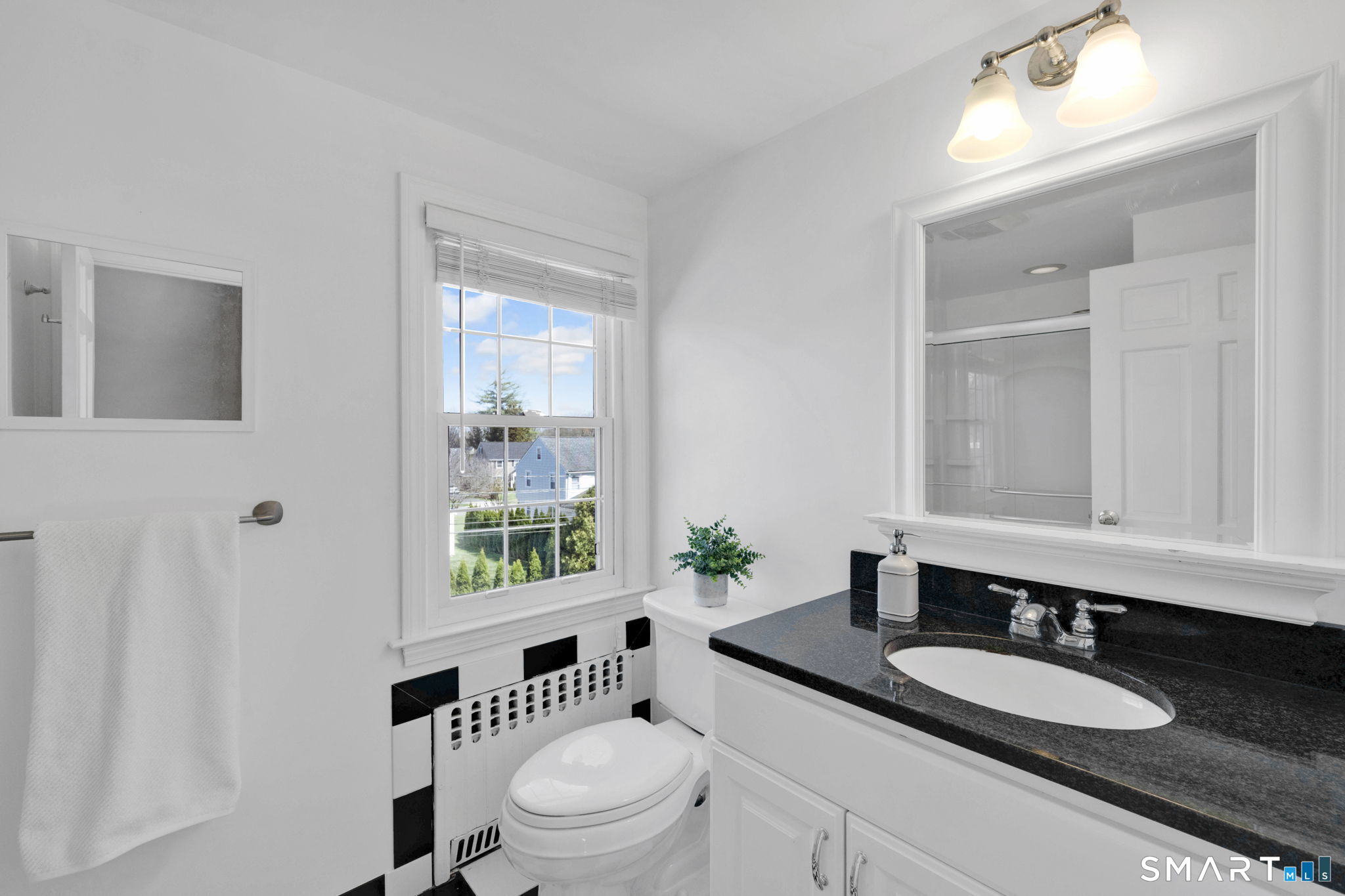 6 Paxton Road West Hartford, CT 06107 - Photo 24 of 39