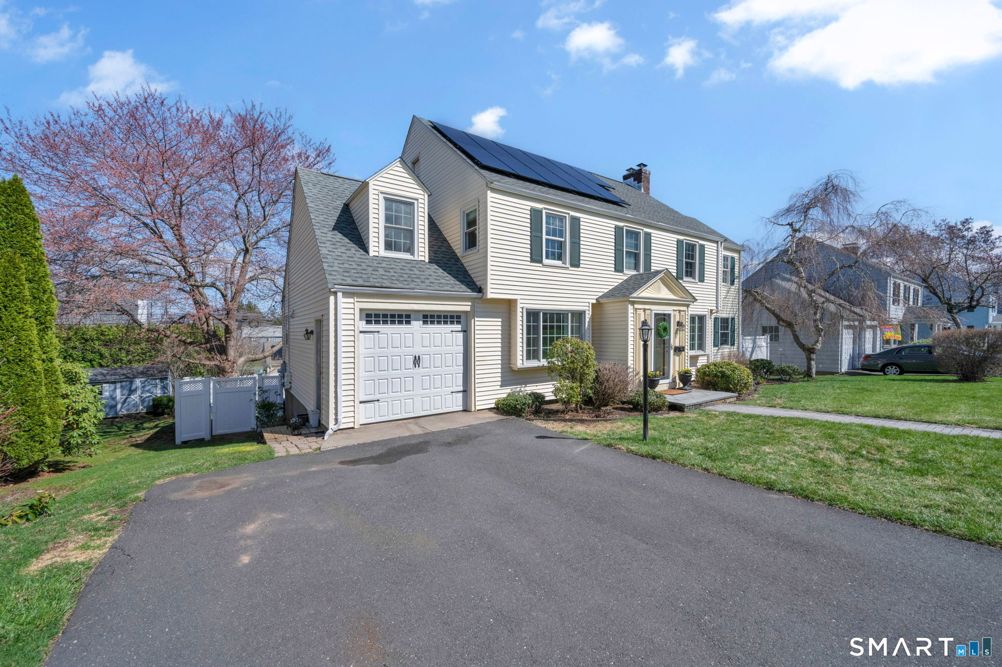 6 Paxton Road West Hartford, CT 06107 - Photo 3 of 39