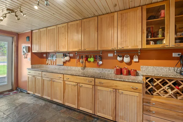 $315,000 | 11131 County Road 215, Grand Junction, MI 49056