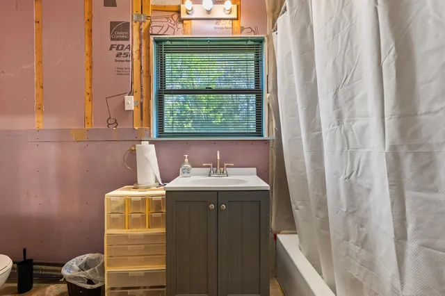 $315,000 | 11131 County Road 215, Grand Junction, MI 49056