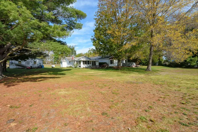 $315,000 | 11131 County Road 215, Grand Junction, MI 49056