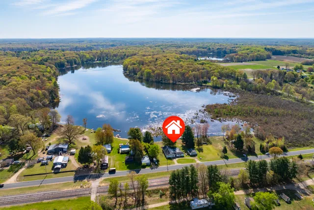 $315,000 | 11131 County Road 215, Grand Junction, MI 49056