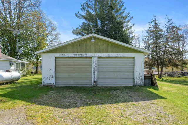 $315,000 | 11131 County Road 215, Grand Junction, MI 49056