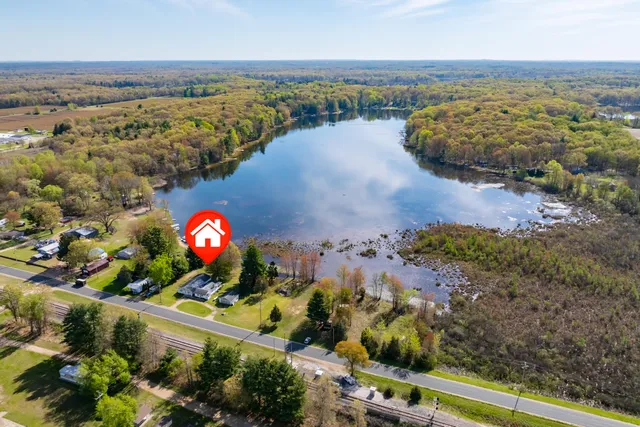 $315,000 | 11131 County Road 215, Grand Junction, MI 49056