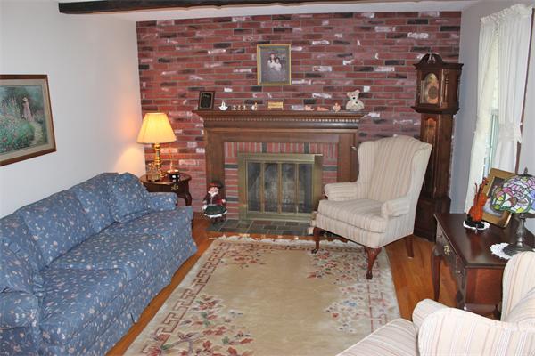 504 Shaker Road Westfield, MA 01085 - Photo 11 of 30 Gallery Image 11