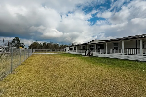 $1,900 | 17319 Wells Drive, Unit CR115, Pearland, TX 77584