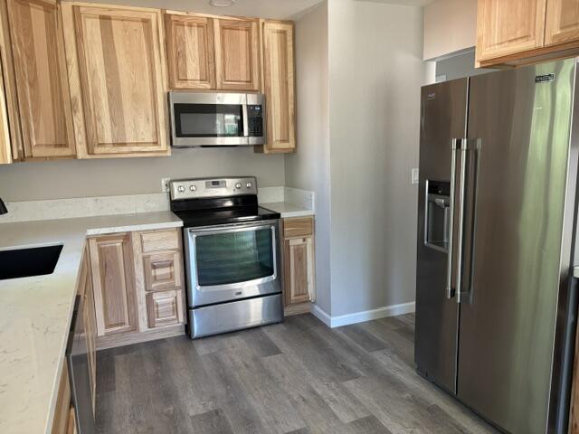 21 3rd Avenue Lewiston, CA 96052 - Photo 5 of 16 kitchen