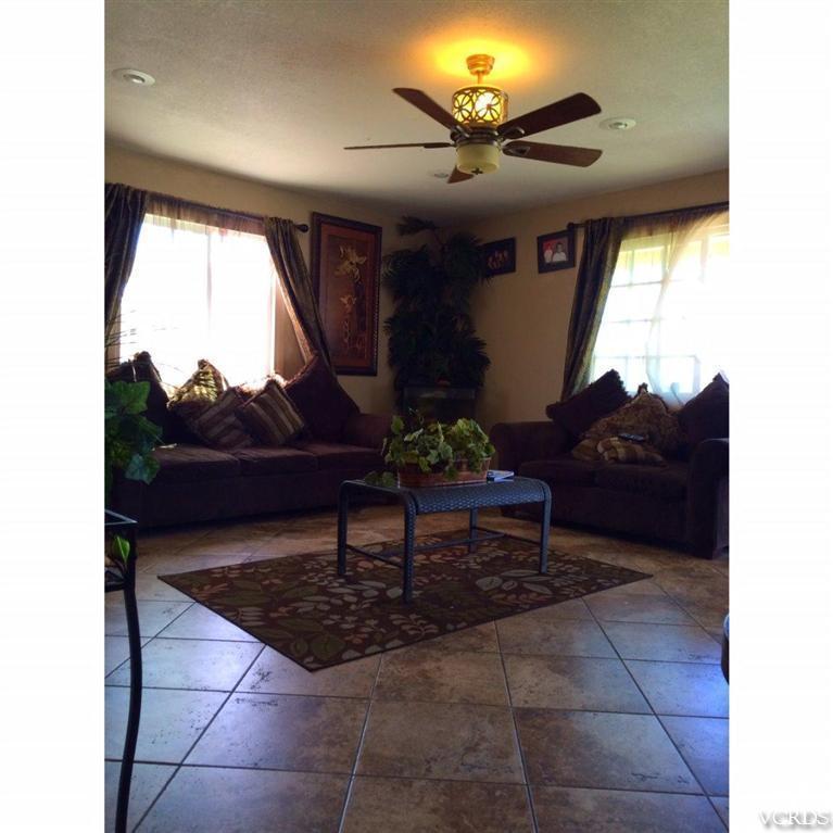 3354 Sycamore Street Oxnard, CA 93033 - Photo 3 of 7 a view of a livingroom with furniture