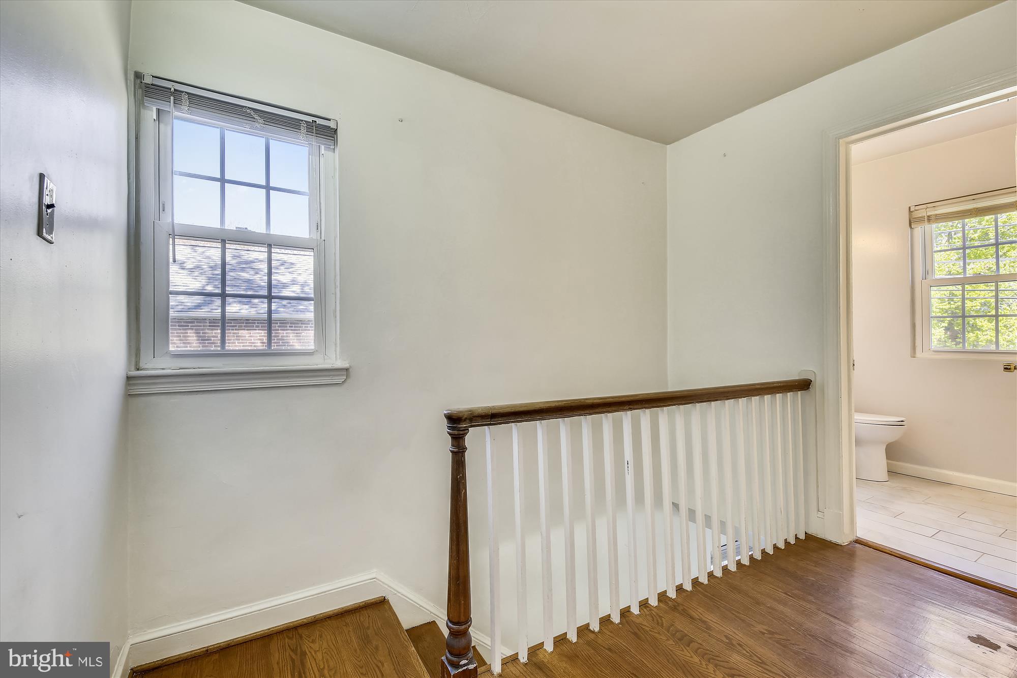 11612 Grandview Avenue Silver Spring, MD 20902 - Photo 14 of 29 Upper Hall