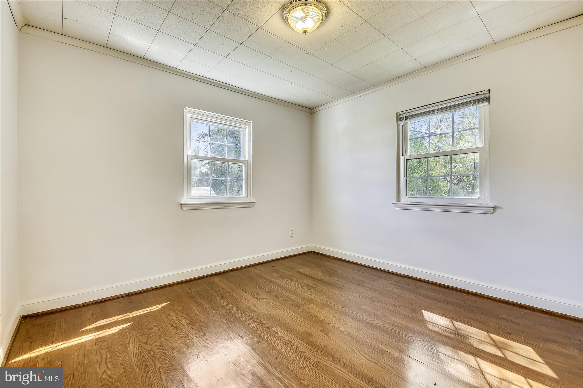 11612 Grandview Avenue Silver Spring, MD 20902 - Photo 18 of 29 Bedroom 3