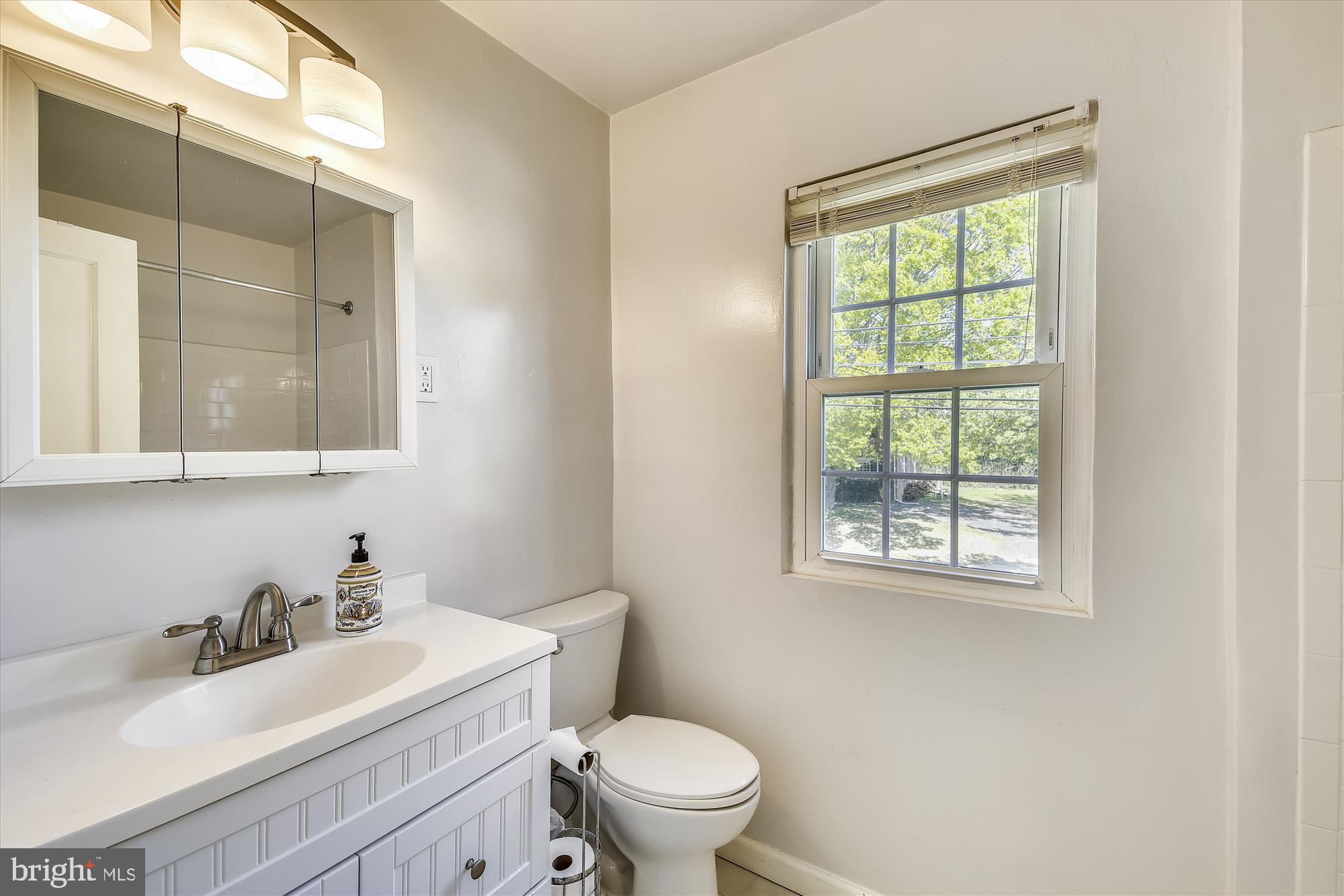 11612 Grandview Avenue Silver Spring, MD 20902 - Photo 19 of 29 Bath in Upper Level
