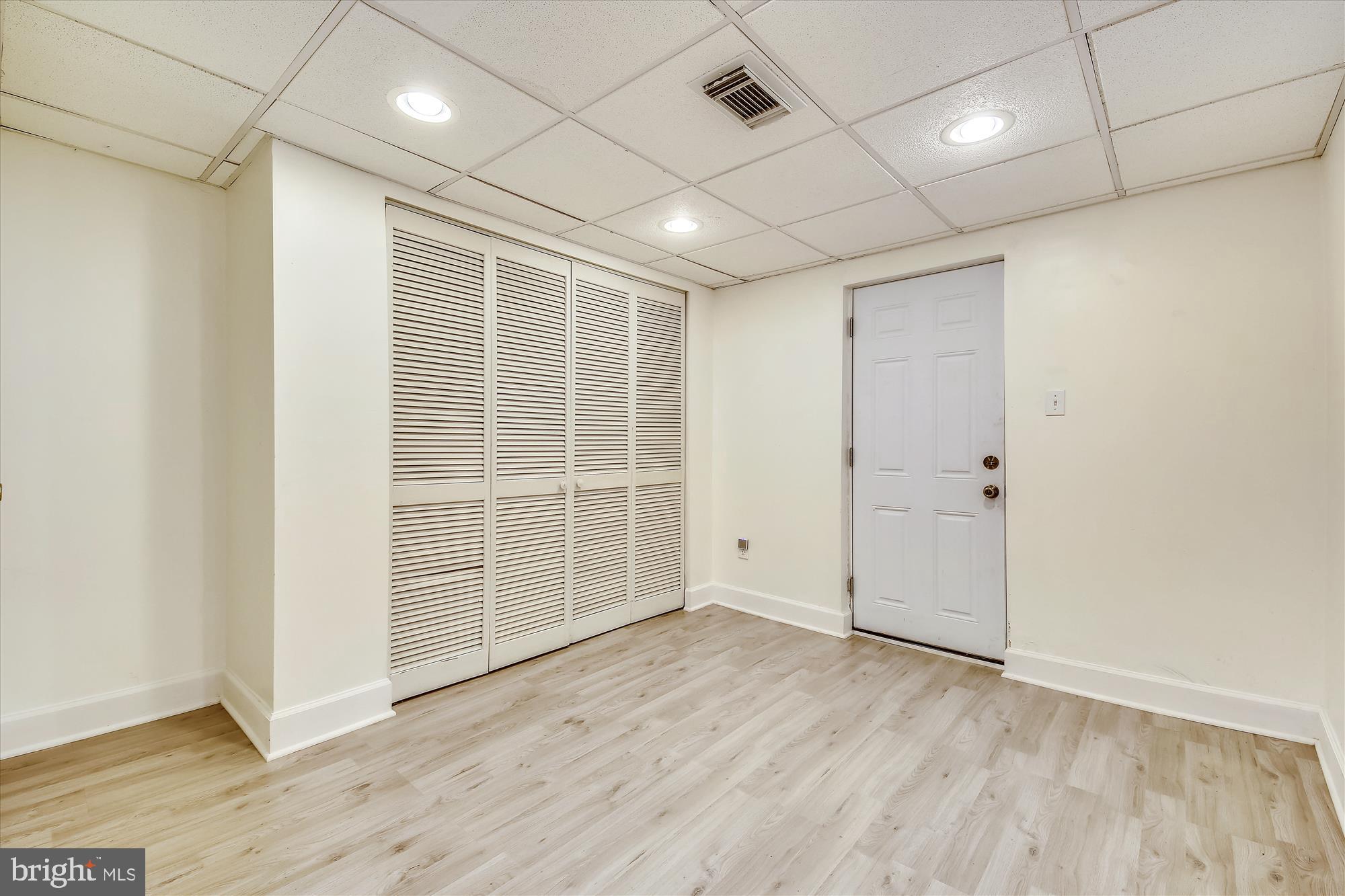 11612 Grandview Avenue Silver Spring, MD 20902 - Photo 23 of 29 Back Entry
