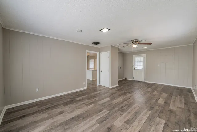 $1,800 | 411 Laddie Place, San Antonio, TX 78201