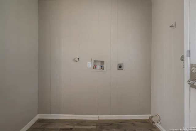 $1,800 | 411 Laddie Place, San Antonio, TX 78201