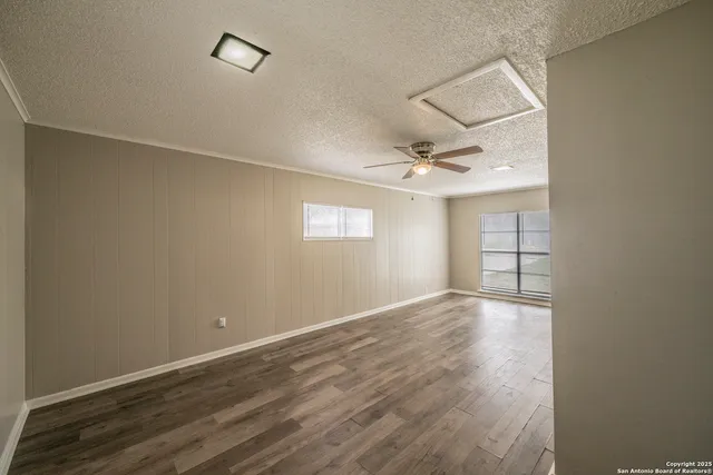 $1,800 | 411 Laddie Place, San Antonio, TX 78201