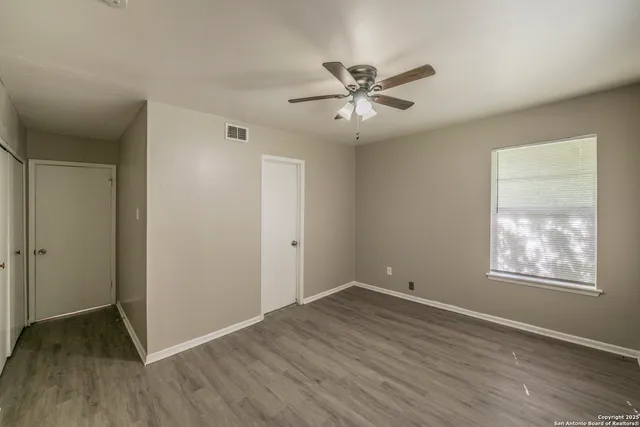 $1,800 | 411 Laddie Place, San Antonio, TX 78201