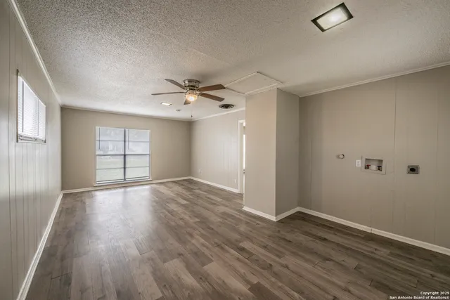 $1,800 | 411 Laddie Place, San Antonio, TX 78201