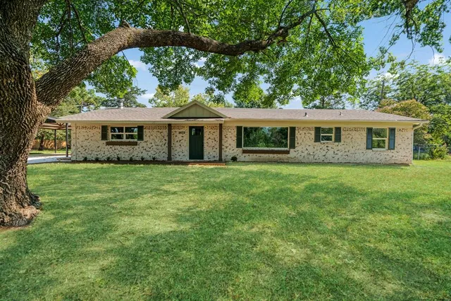 $229,000 | 3815 Jefferson Road, Paris, TX 75462