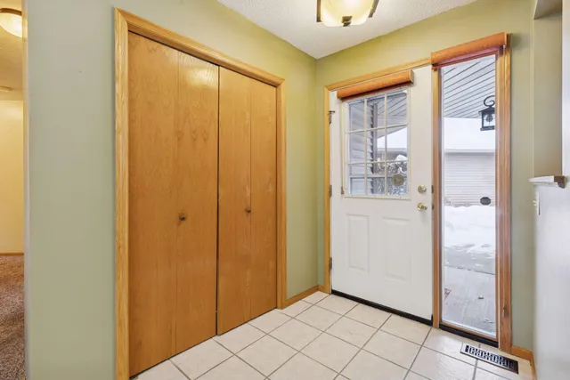 $285,000 | 7095 Ivy Ridge Lane, Circle Pines, MN 55014