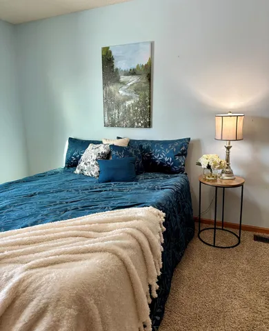 $285,000 | 7095 Ivy Ridge Lane, Circle Pines, MN 55014