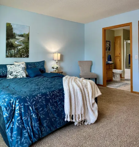 $285,000 | 7095 Ivy Ridge Lane, Circle Pines, MN 55014