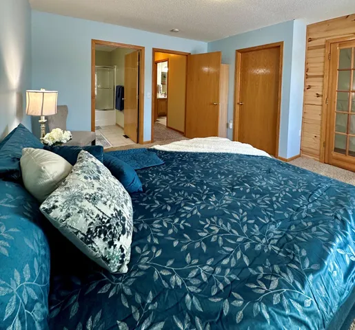 $285,000 | 7095 Ivy Ridge Lane, Circle Pines, MN 55014